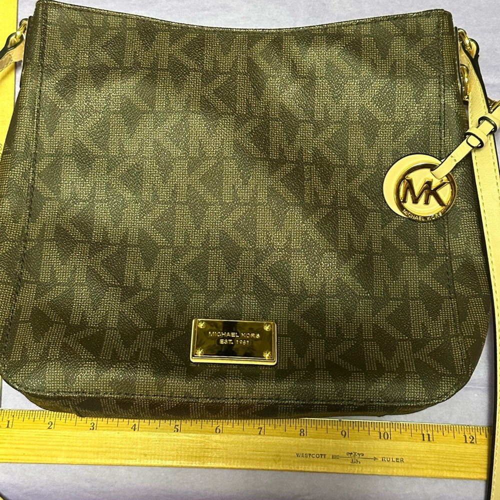 Michael Kors crossbody